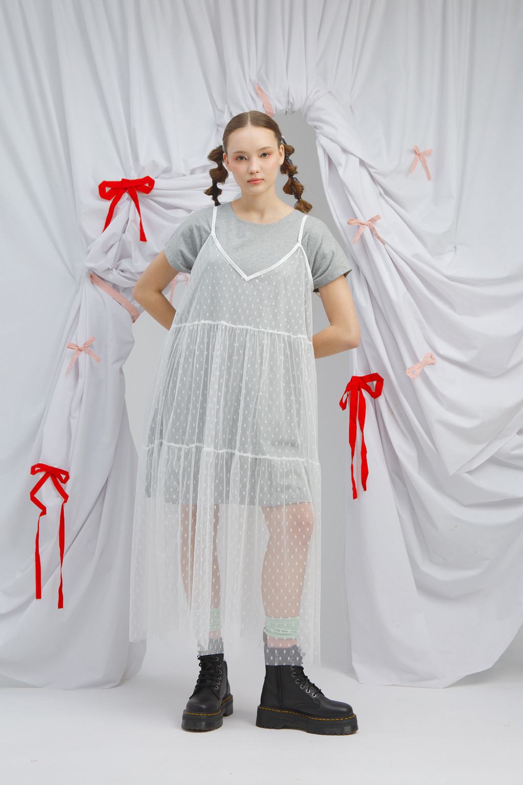 ASHLEY DRESS LIGHT GREY / WHITE